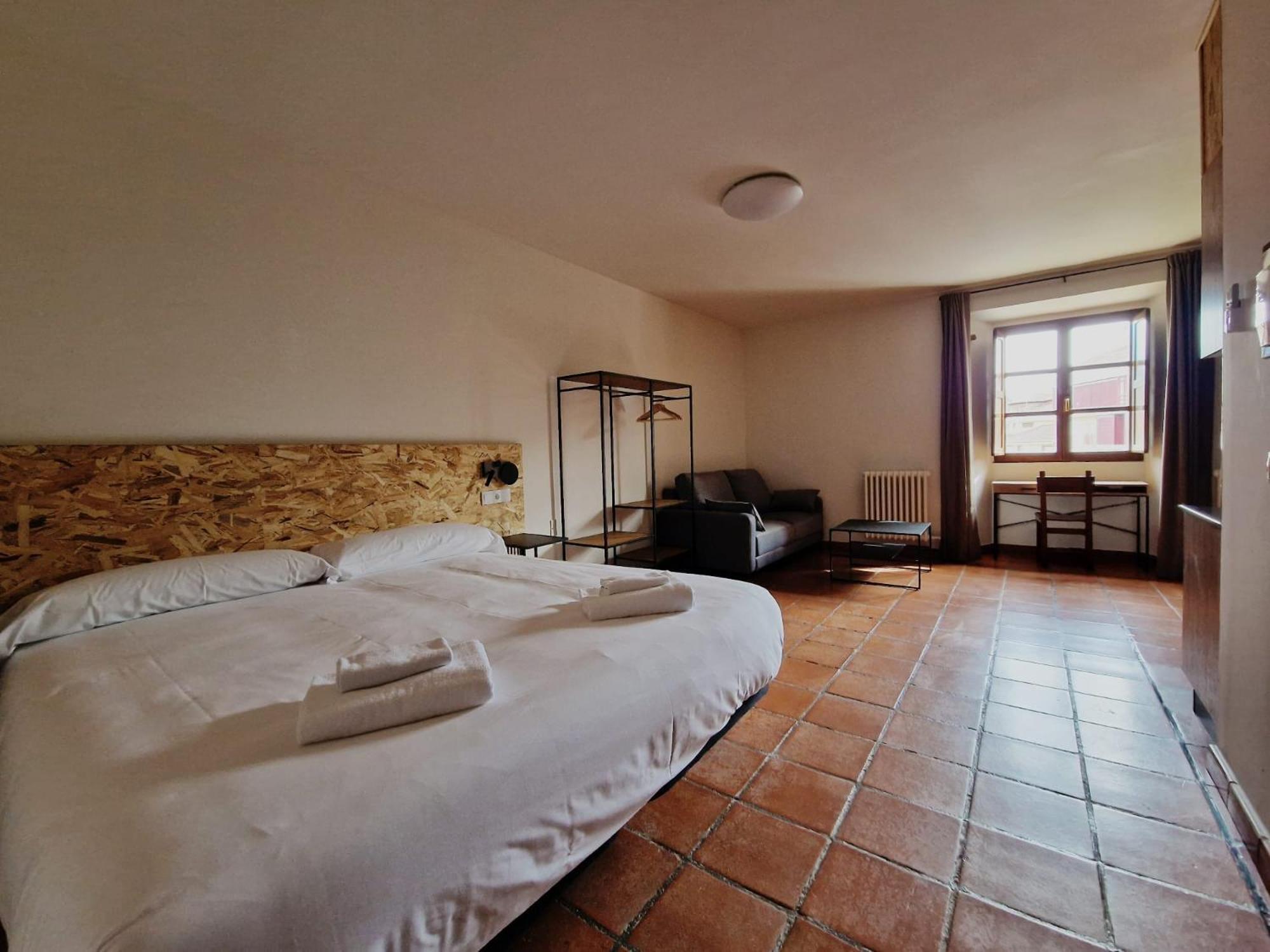 Hotel Y Albergue Real Fabrica De Ezcaray Zewnętrze zdjęcie